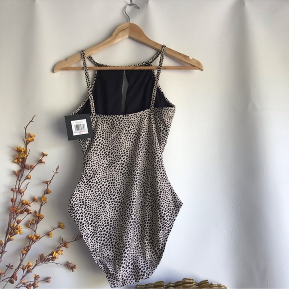 Ellen Tracy Cheetah Keyhole HighNeck Swimsuit - Picture 3 of 4